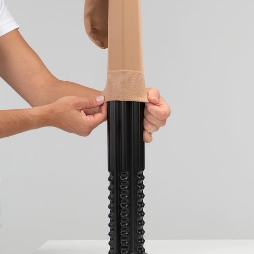 Sigvaris® Kit cône et enfile-bas ROLLY DOFF N'DONNER - Chaussettes et bas de contention Sigvaris