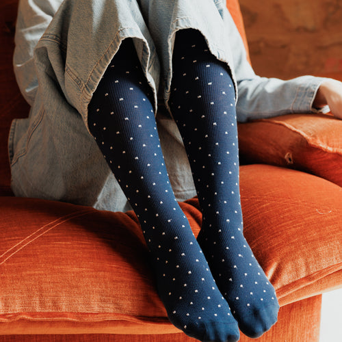 Chaussettes de contention Coton Bio (55%) bleu jean à pois blancs