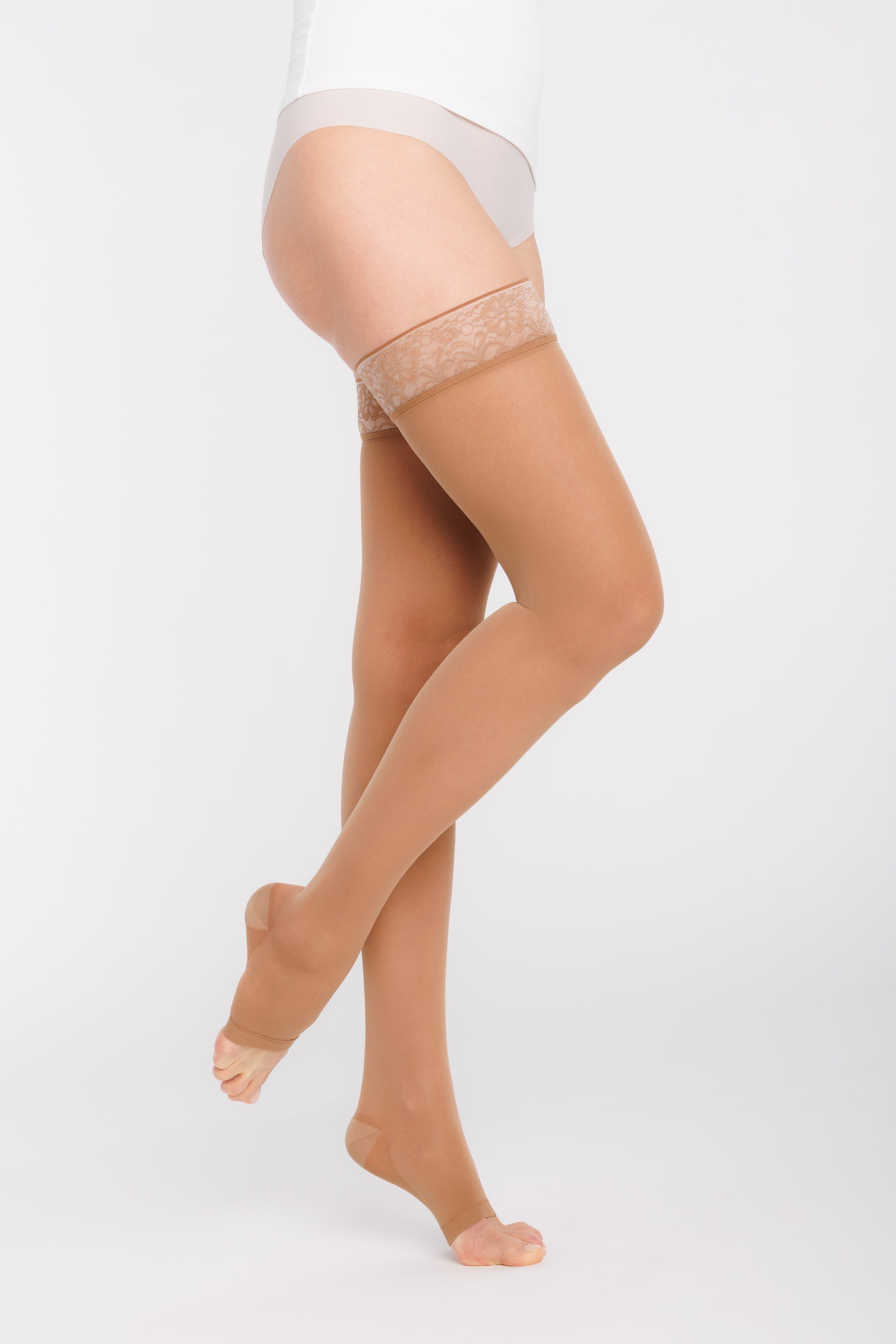 Bas de contention semi-transparents pieds ouverts épice